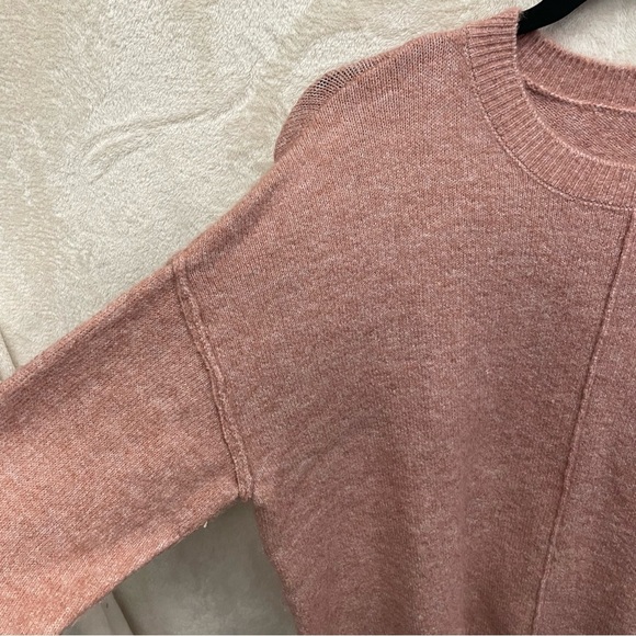 Legendary outfitters women’s pink knit sweater large cozy oversized - Picture 6 of 7